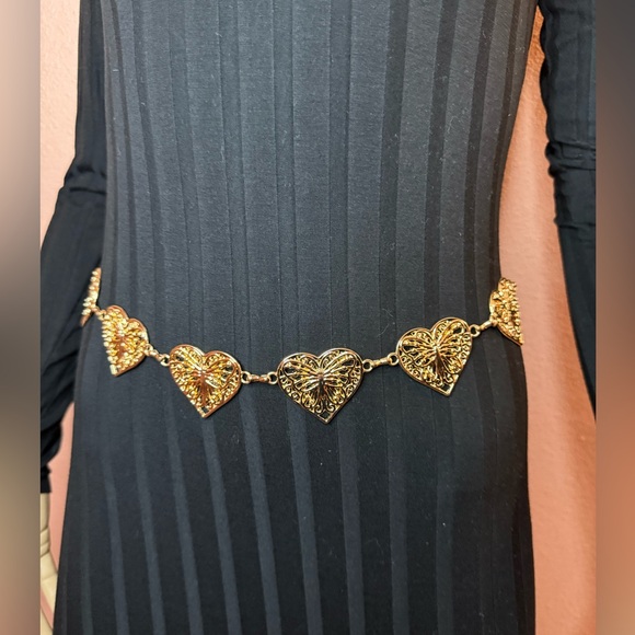 Windsor Gold Butterfly Heart Chain Belt – Statement Y2K Waist Accessory - Picture 10 of 10